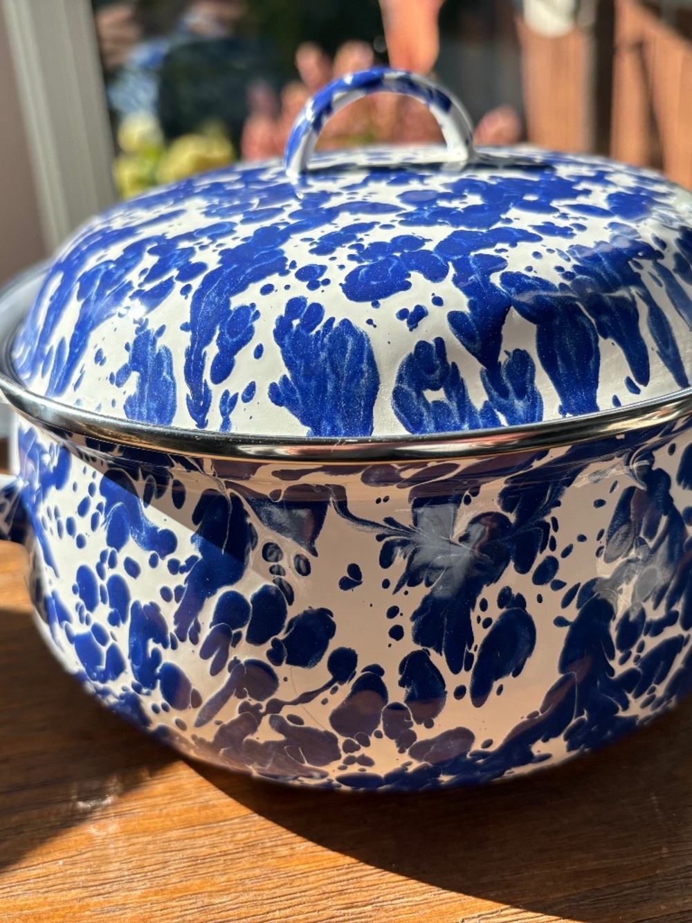 Golden Rabbit Dutch oven